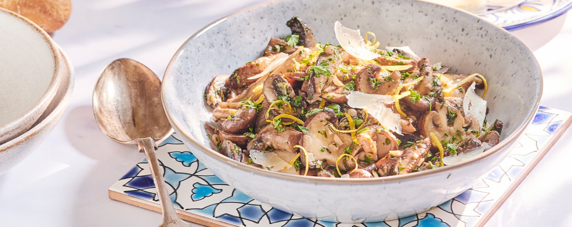 Garlic Mushrooms with Extra Virgin Olive Oil Flavored with Truffles