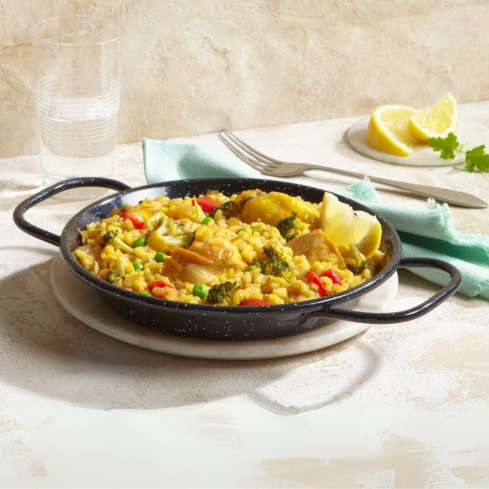 Paella with Chicken, Broccoli, and Red Peppers - La Española Olive Oil